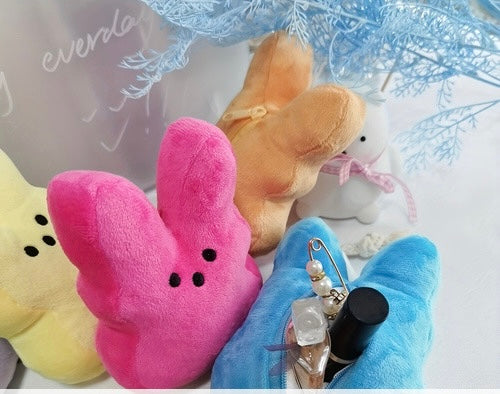 Peeps, you can sublimate zipper pocket in back to stash goodies